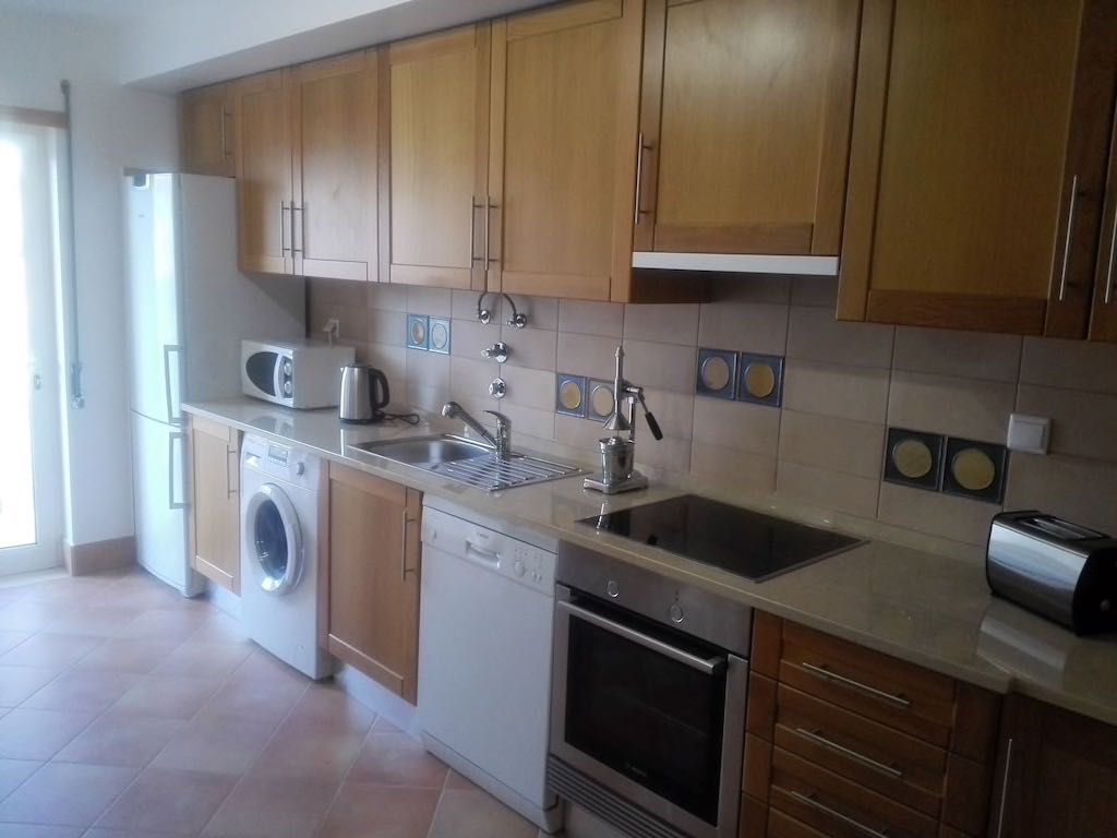 Apartamento T2 piscina aquecida, ar condicionado e Internet