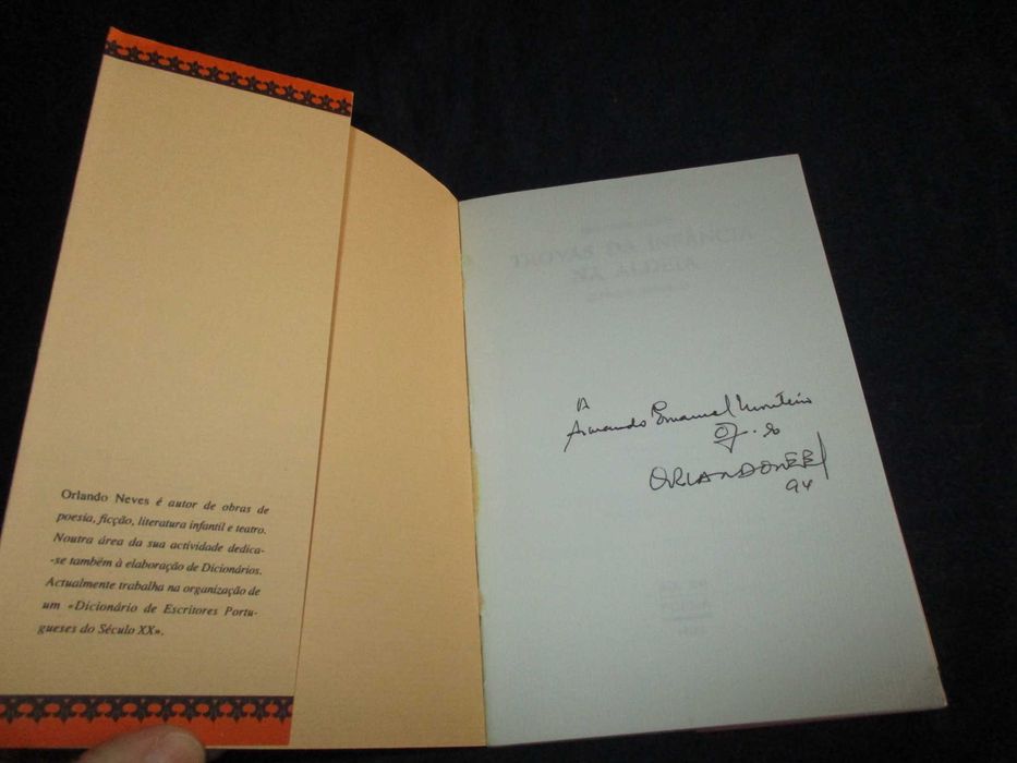Livro Trovas da Infância na Aldeia Orlando Neves Autografado