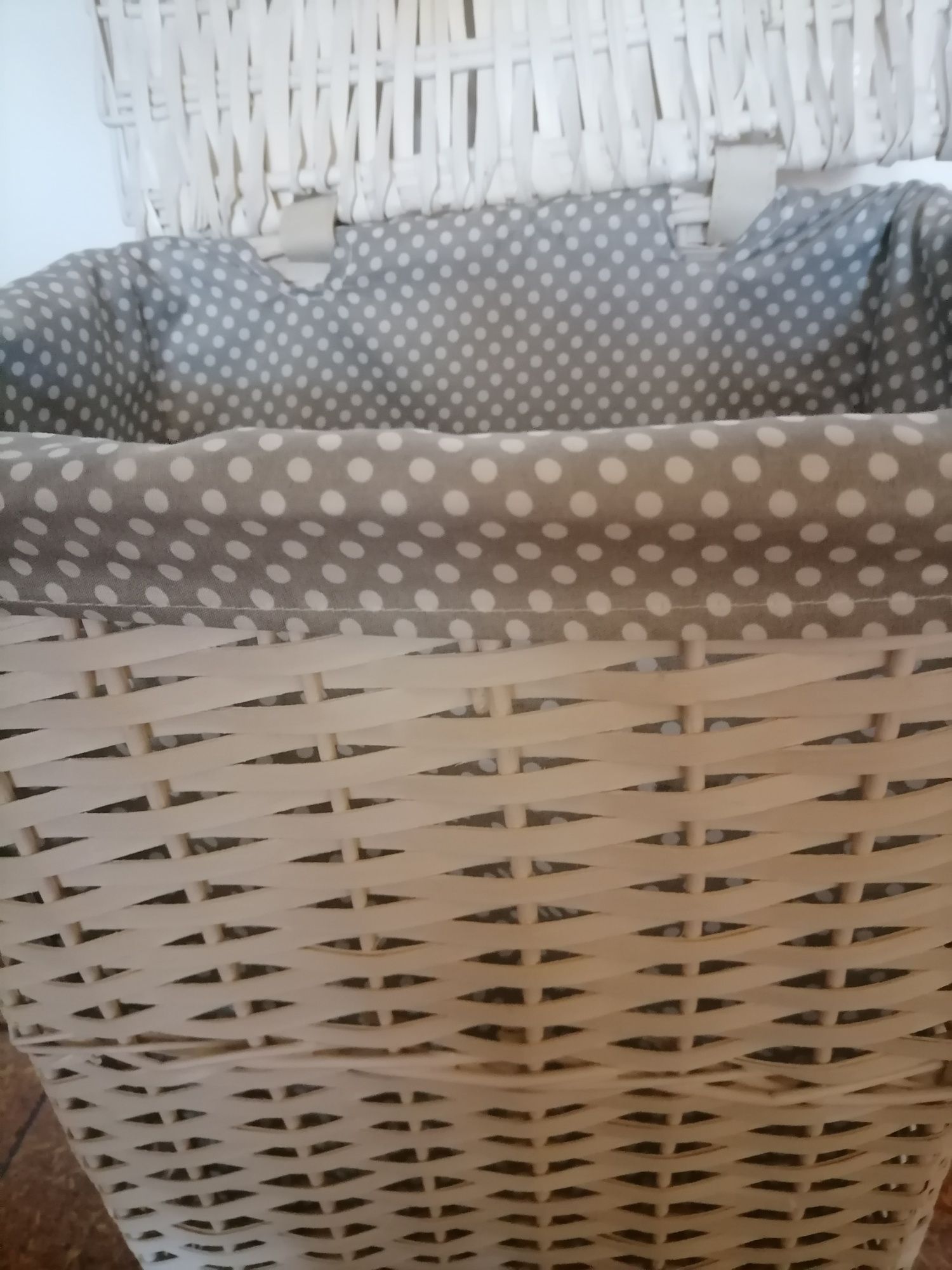 Wiklinowy kosz na pranie