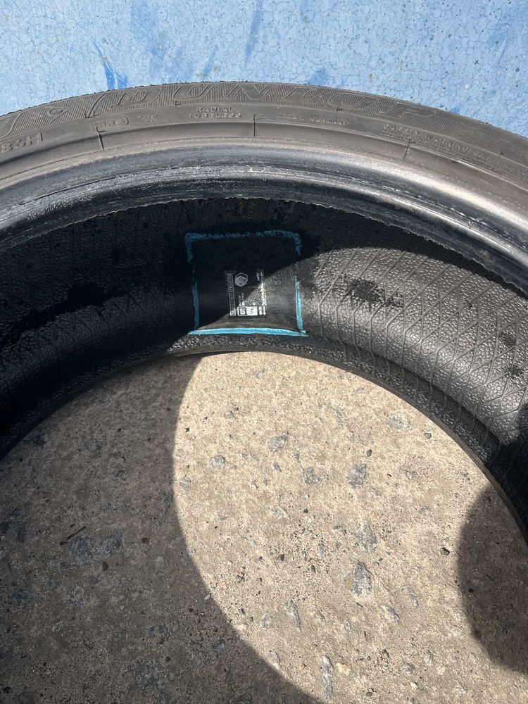 Продам комплект шин R16 215*45