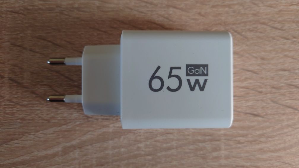 Універсальний зарядний пристрій Новий на 4 USB виходи (Адаптер ЮСБ)