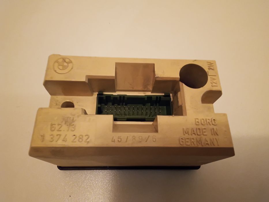 Запчасти BMW часы