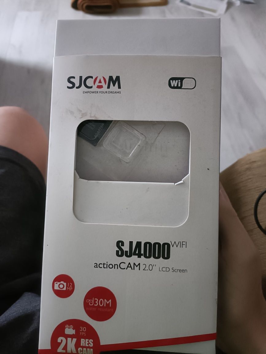 (OPIS) Sprzedam kamerę sjcam sj4000 wi-fi praktycznie nowa