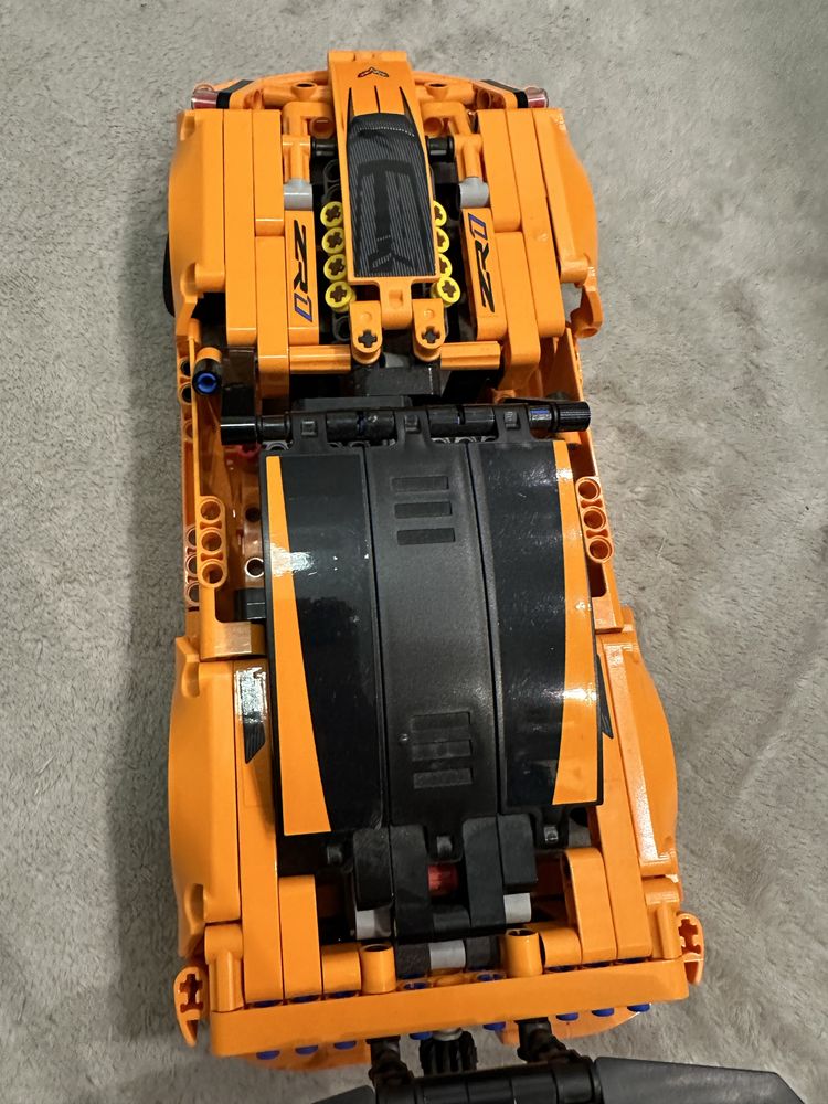 Lego Technic 42093 Chevrolet Corvette ZR1