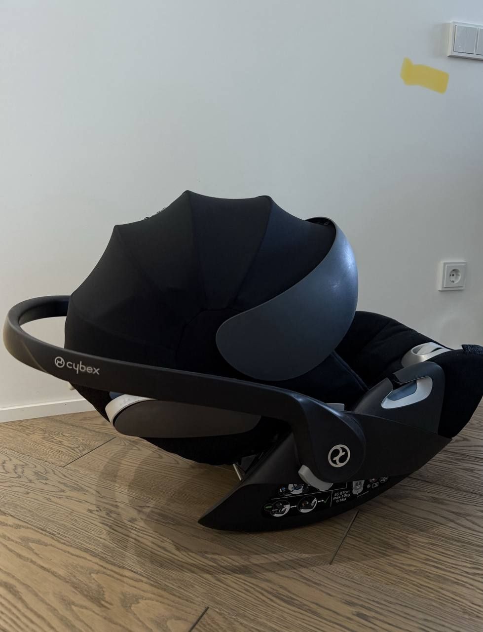 Автокрісло Cybex Cloud Z i-Size plus/deep Black