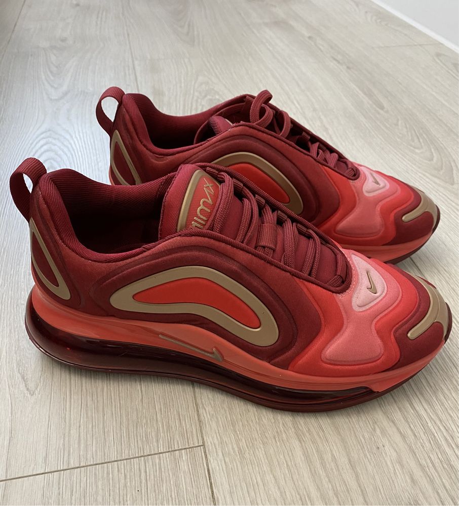 Кросівки Nike Air Max 720 (gs)