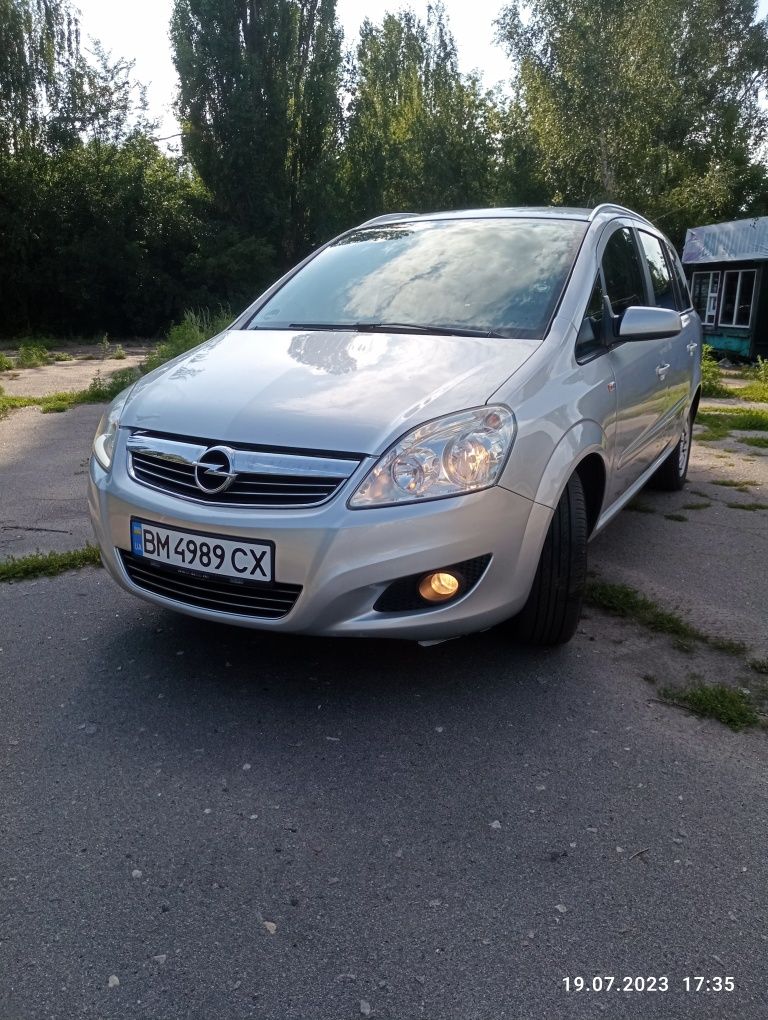 Продам свой Opel Zafira B