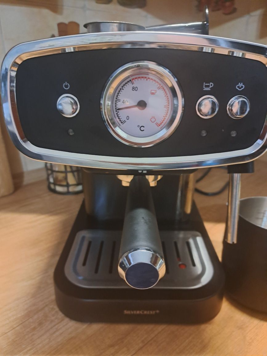 Ekspres ciśnieniowy do kawy