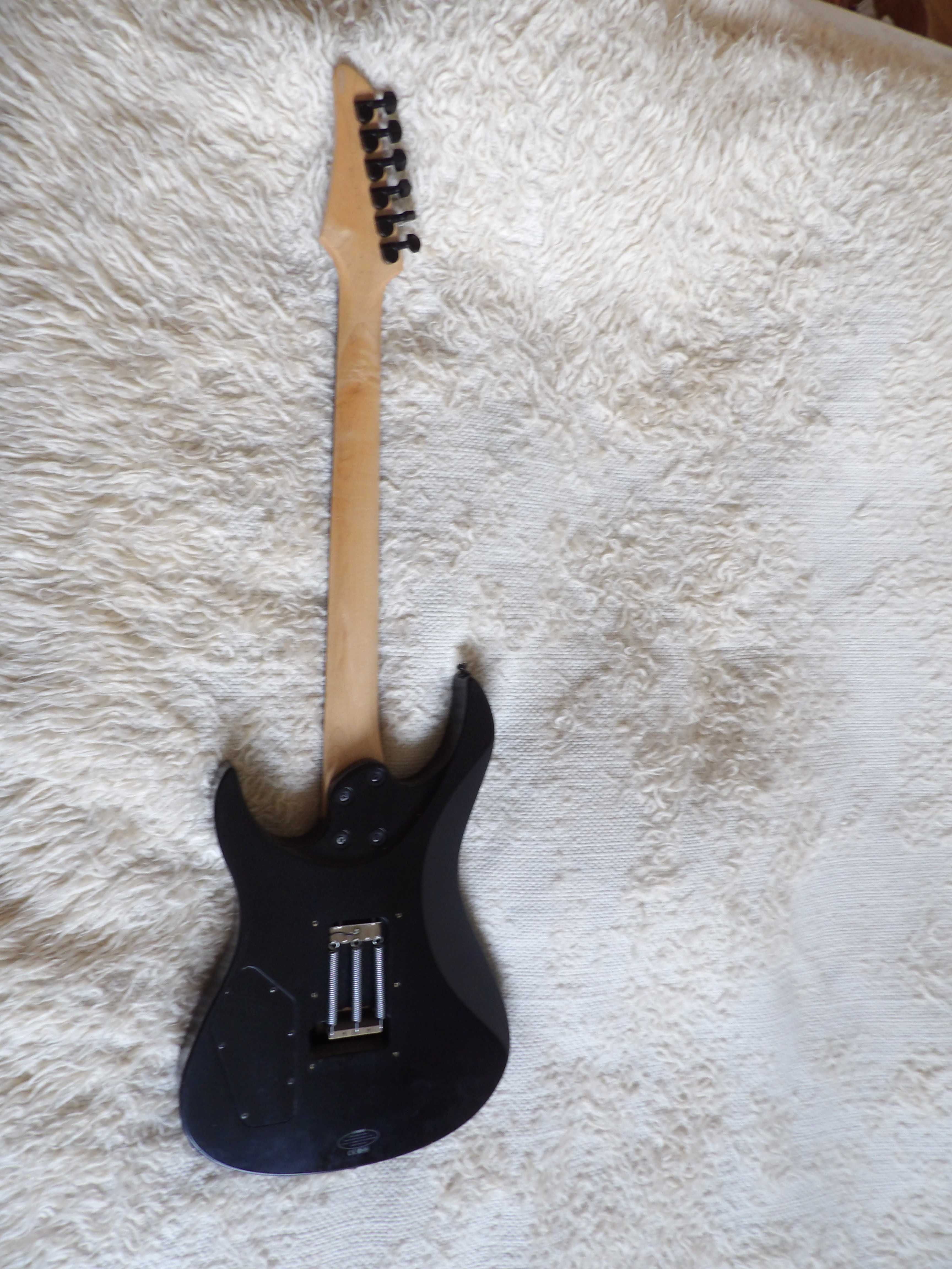 Gitara YAMAHA RGX420S D6 semi-baritone