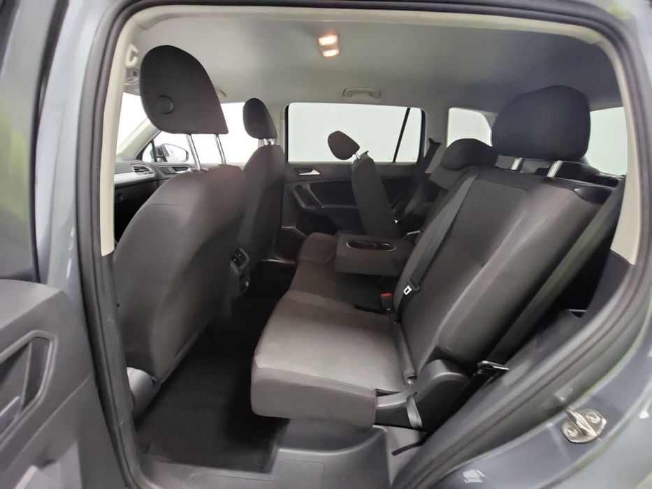 Volkswagen Tiguan S 2020 рік