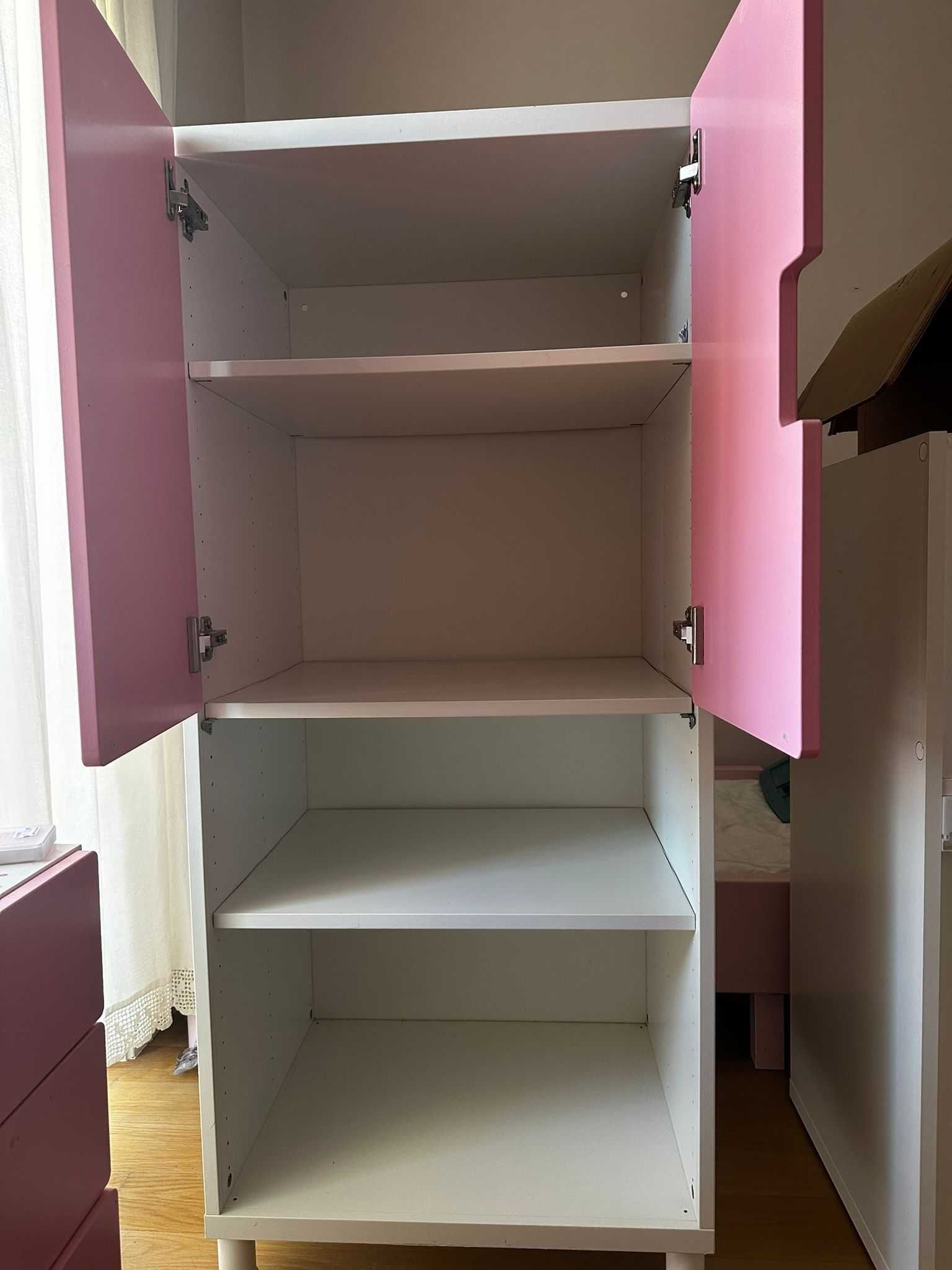 IKEA movél - modelo STUVA, altura 128cm