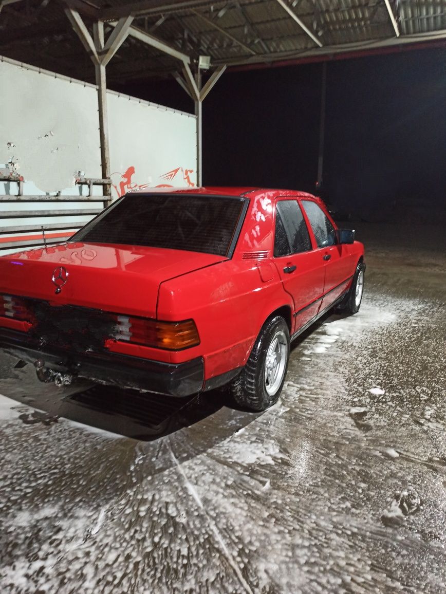 Mercedes 190E W201