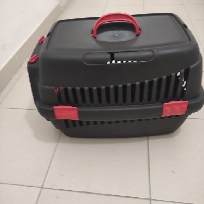 Caixa transporte para cães/gatos porte pequeno