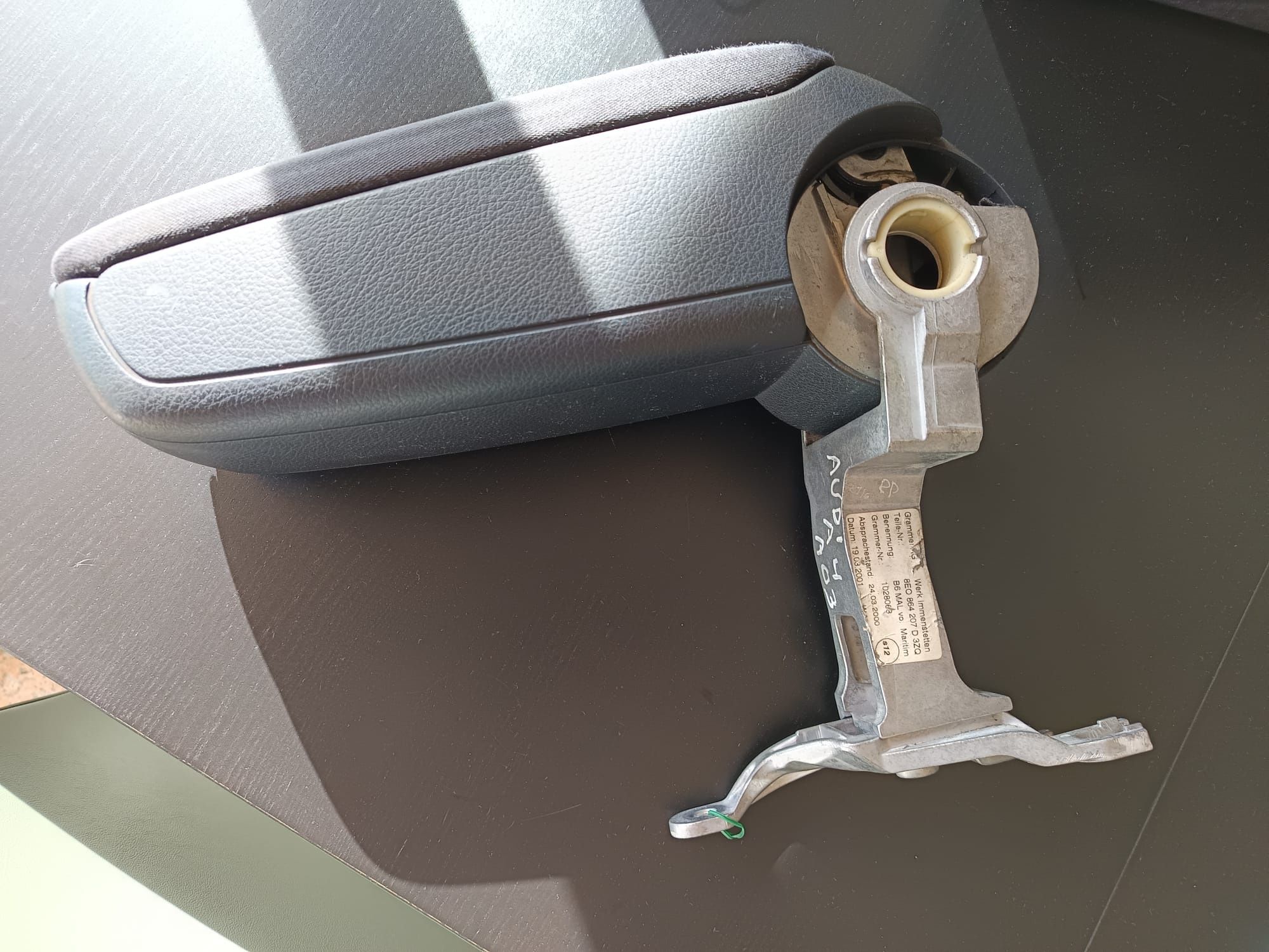 Apoio de braço Audi