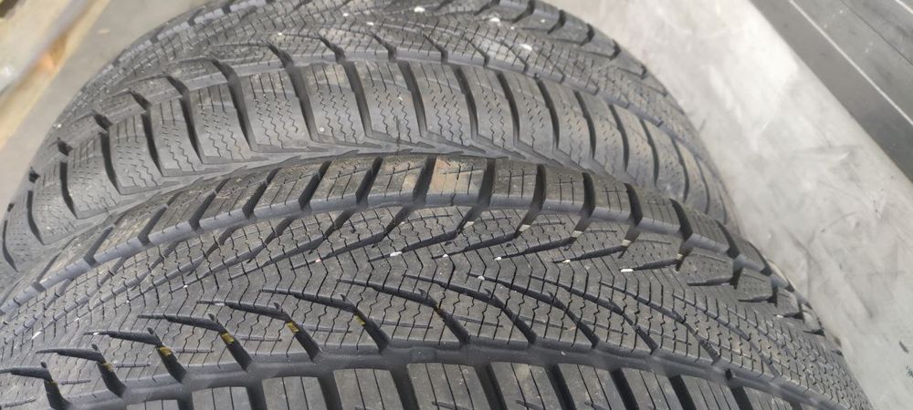Зимняя резина 205/60 R16