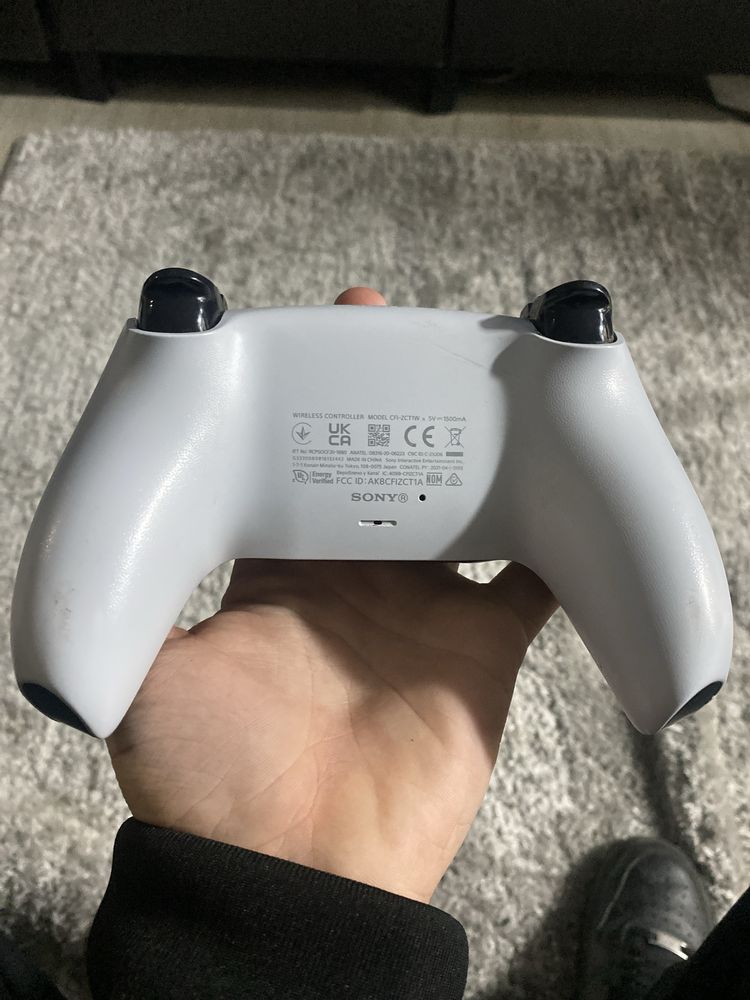Comando da PS5 em excelente estado praticamente novo