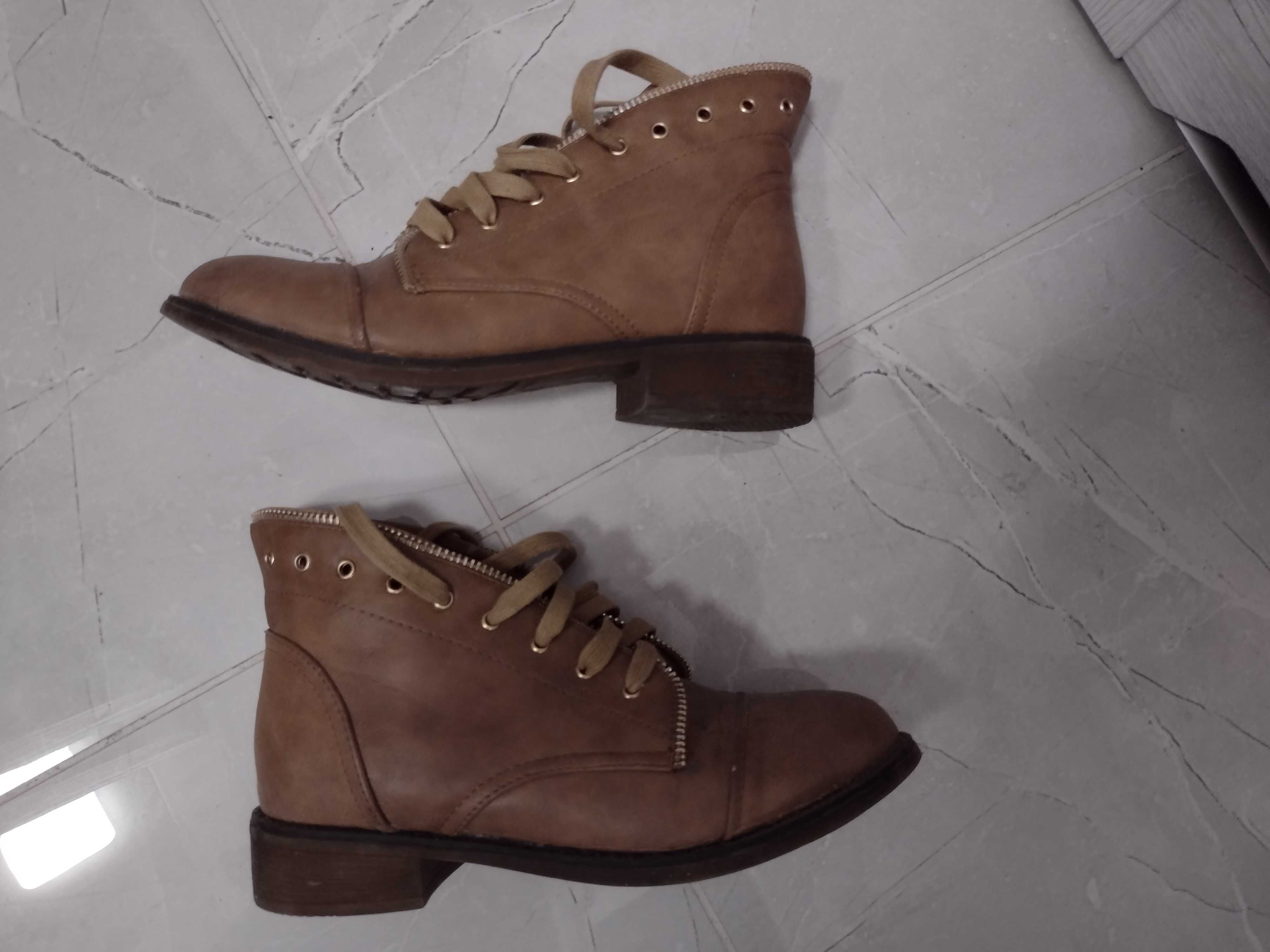 Buty jesienne lub wiosenne kolor camel 38