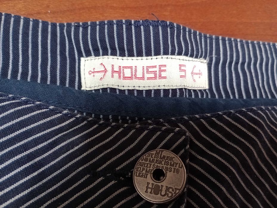 Krótkie spodenki House za 5 zl rozmiar S