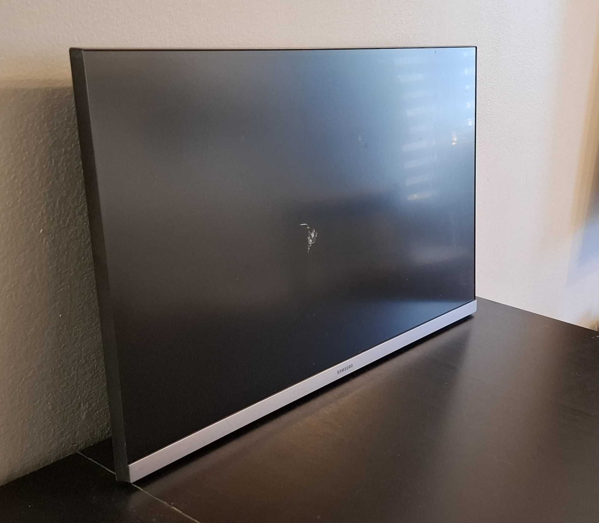 Monitor Samsung 28” 60Hz 4K LU28R550UQPXEN (z pajęczyną)