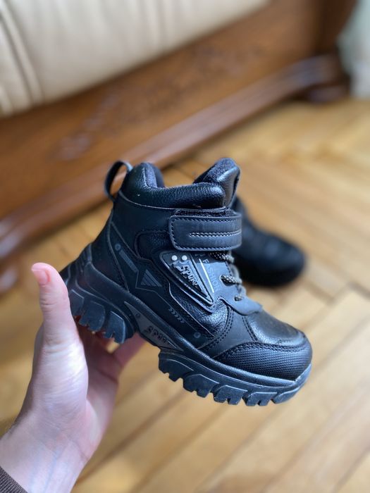 Черевички демісезон розмір 27 , черевики чорні  хлопчачі , осінь/зима