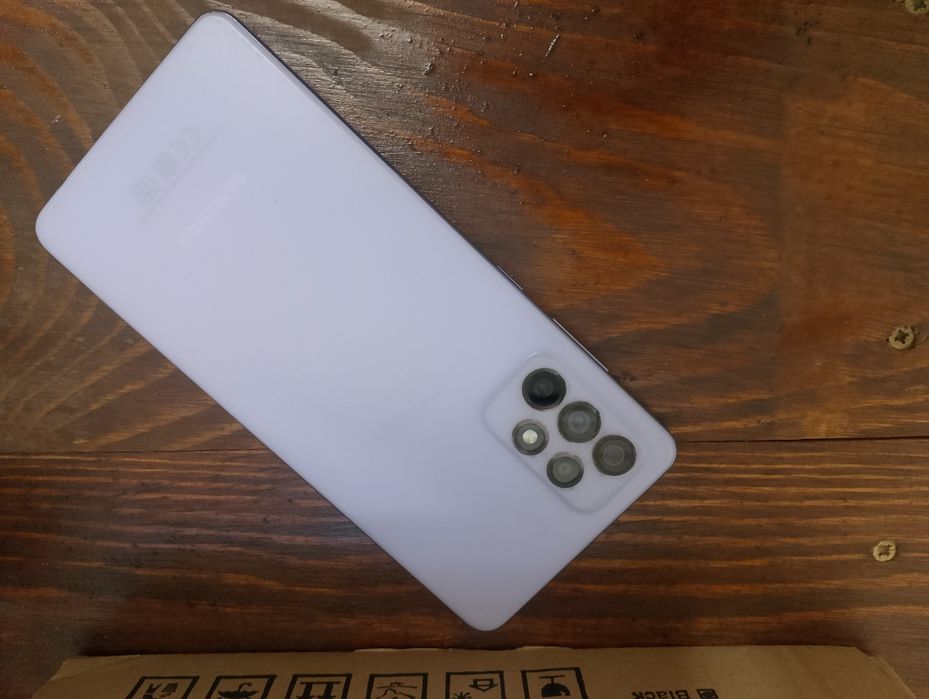 Смартфон Самсунг А72 6/128