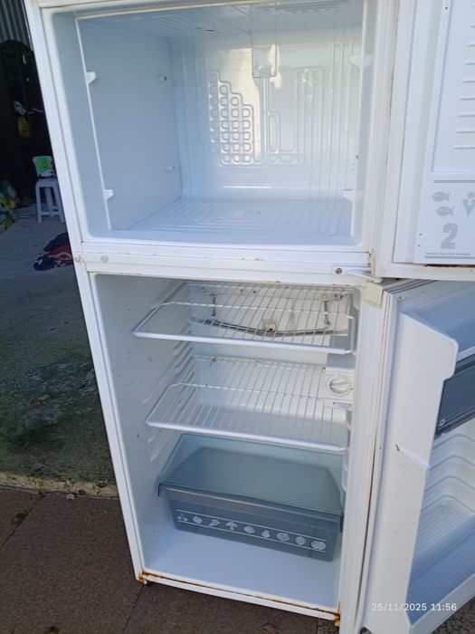 Frigorífico usado acessível