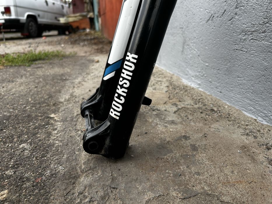 Rock Shox Recon 29 Silver TK на оси