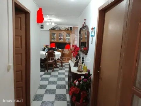 Moradia T2 com Dois Pisos em Ermesinde
