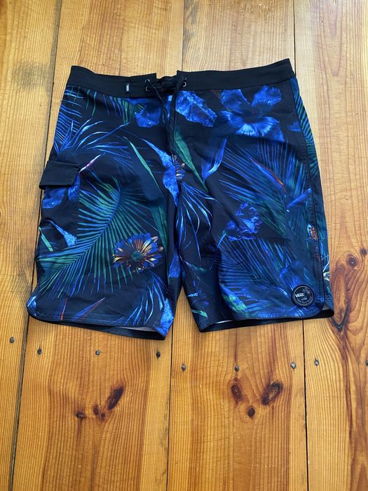 Легенькі шорти Vans