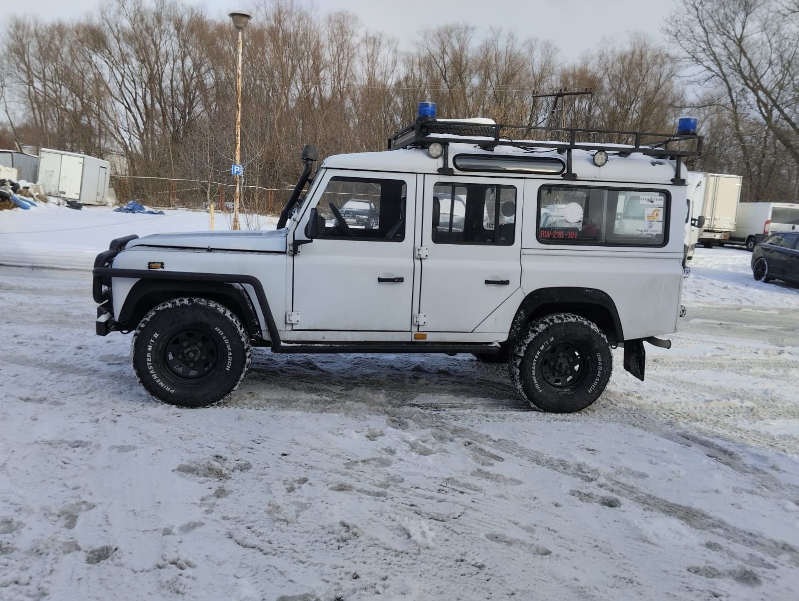 Land Rover Defender 110