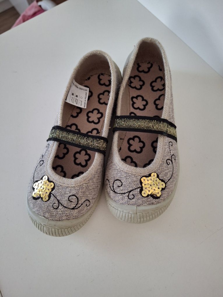 Kapcie MD r.27 nowe