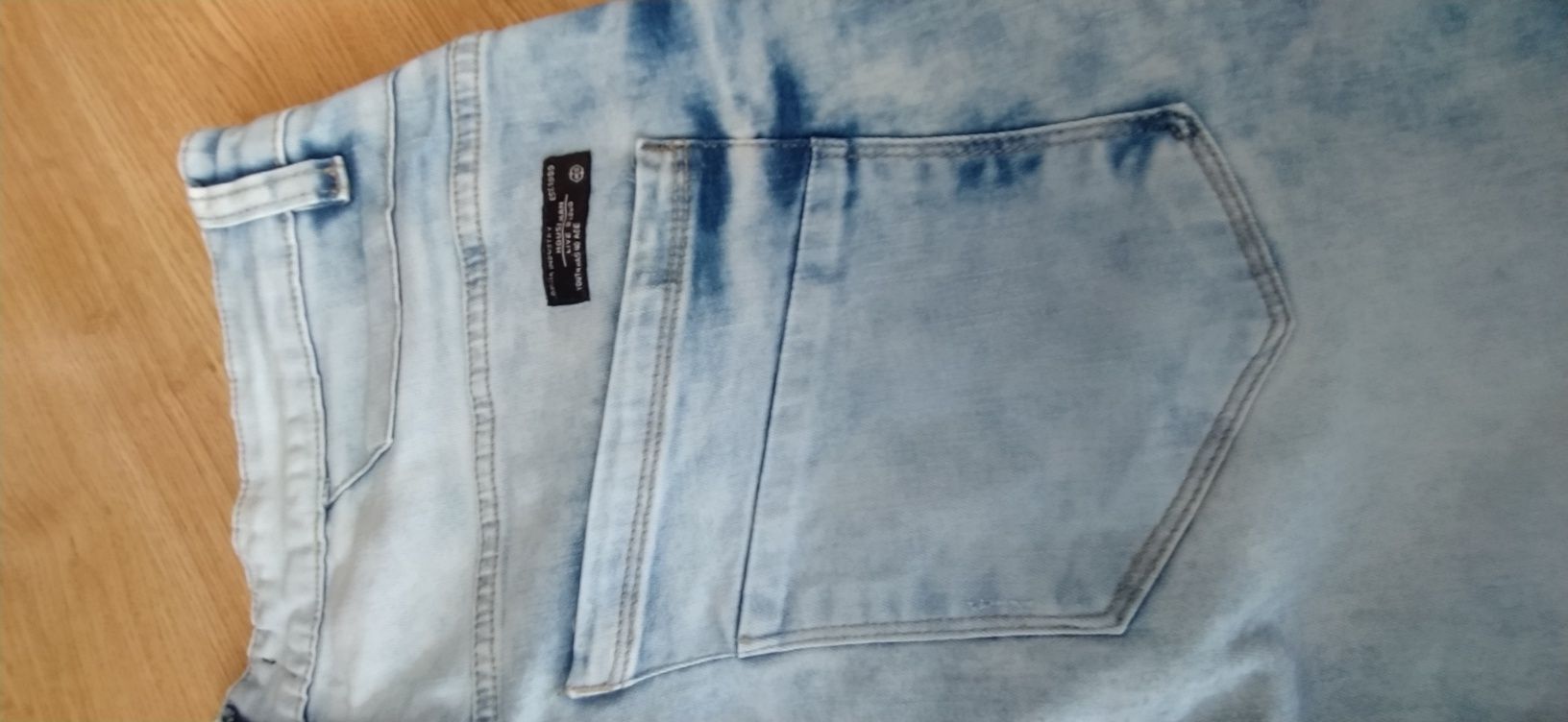 Krótkie spodenki jeans męskie  House Denim