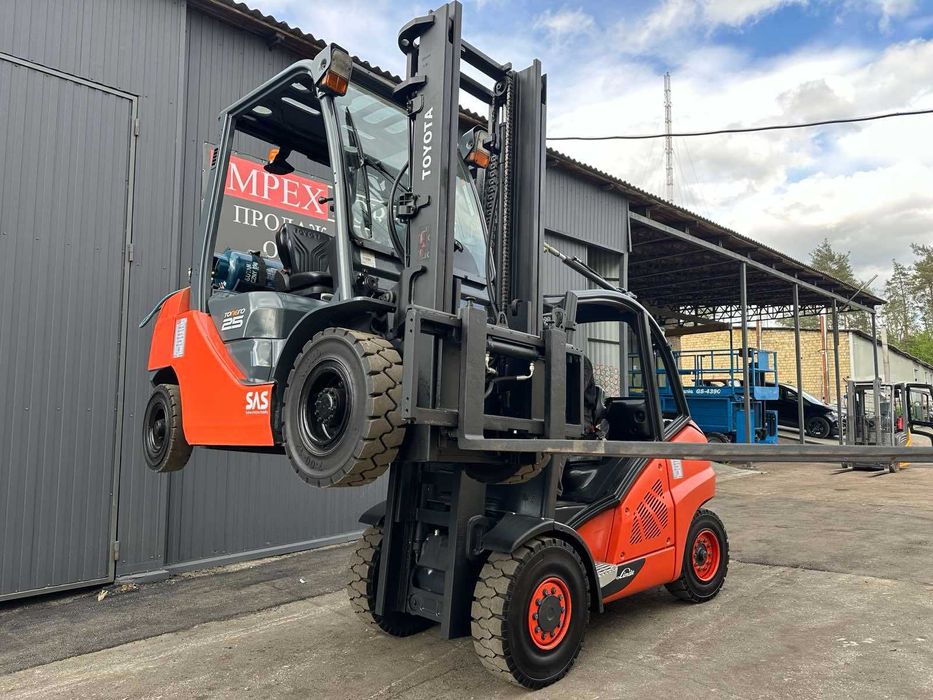 Продаж/оренда газовий навантажувач TOYOTA, 5 тон, погрузчик Тойота