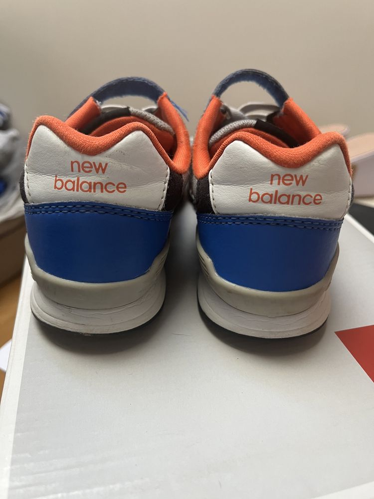 New balance r. 32