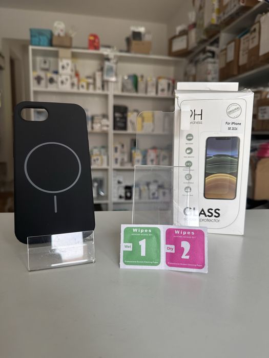 Etui Plecki miekki silikon czarne + SZKŁO hartowane do iPhone 16e