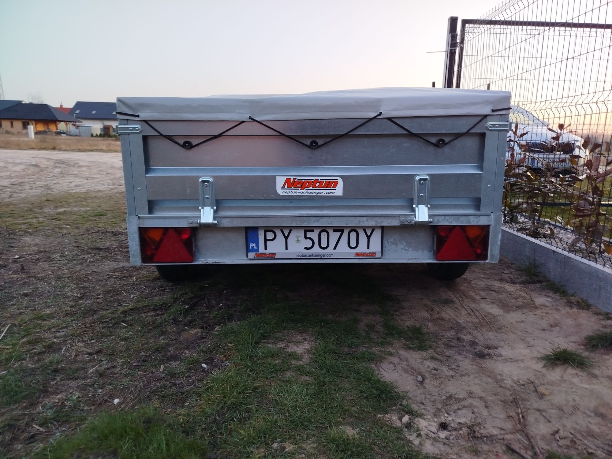 Sprzedam przyczepke dwu osiową neptun