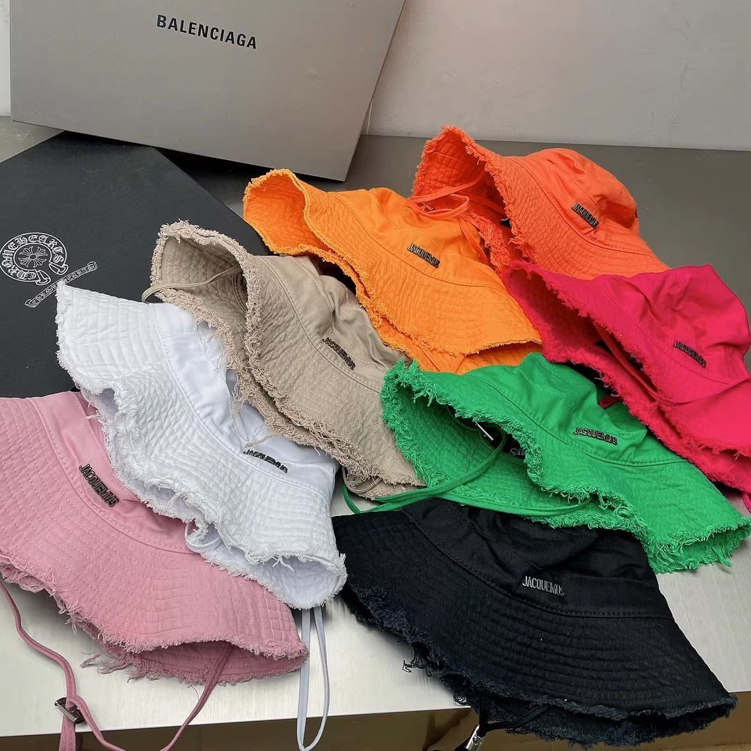 Панама Jacquemus. Жіноча панама жакмюз