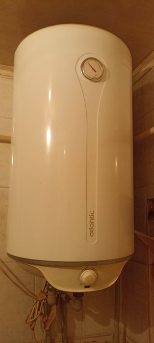 Бойлер .  на 80л