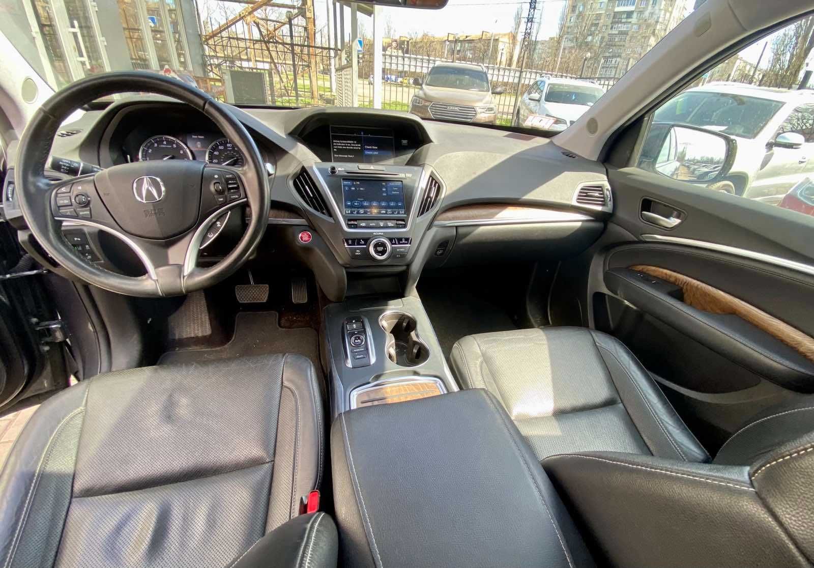 Acura MDX 2019 року 3,5 л./бензин