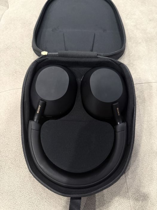 Навушники бездротові Sony WH-1000XM5