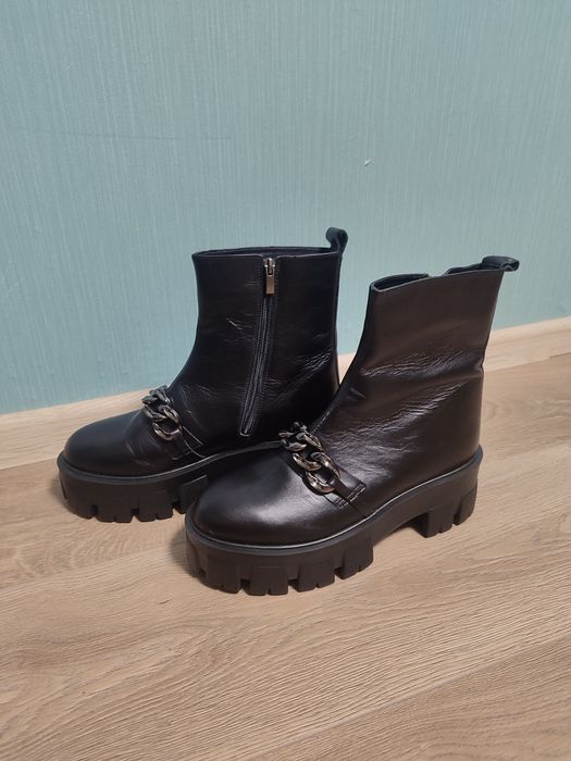 Кожанные сапоги/ ботинки / берцы женские