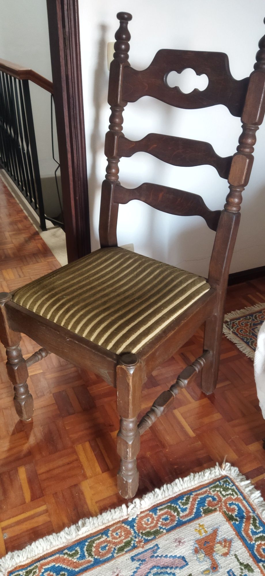 Cadeiras em ótimo estado