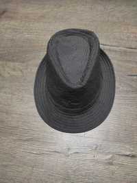 Продам стильний капелюх