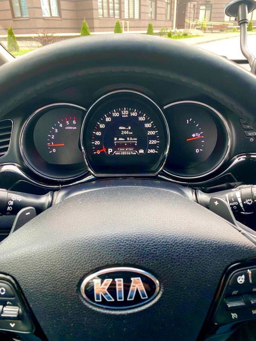 Кіа Сееd 2013 року