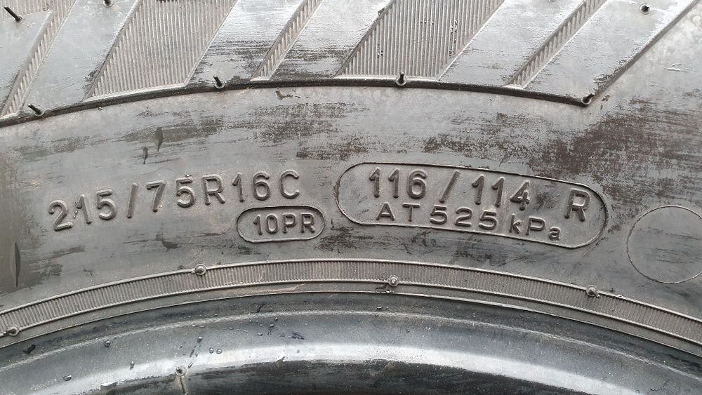 215/75 R16C  4шт Kleber (Клебер) Авторезина, шини.