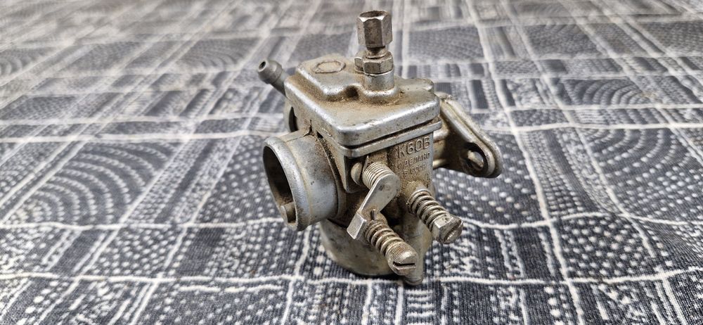 Gaźnik k60b oryginalny pływak zaworek dysza dekielek romet simson delt