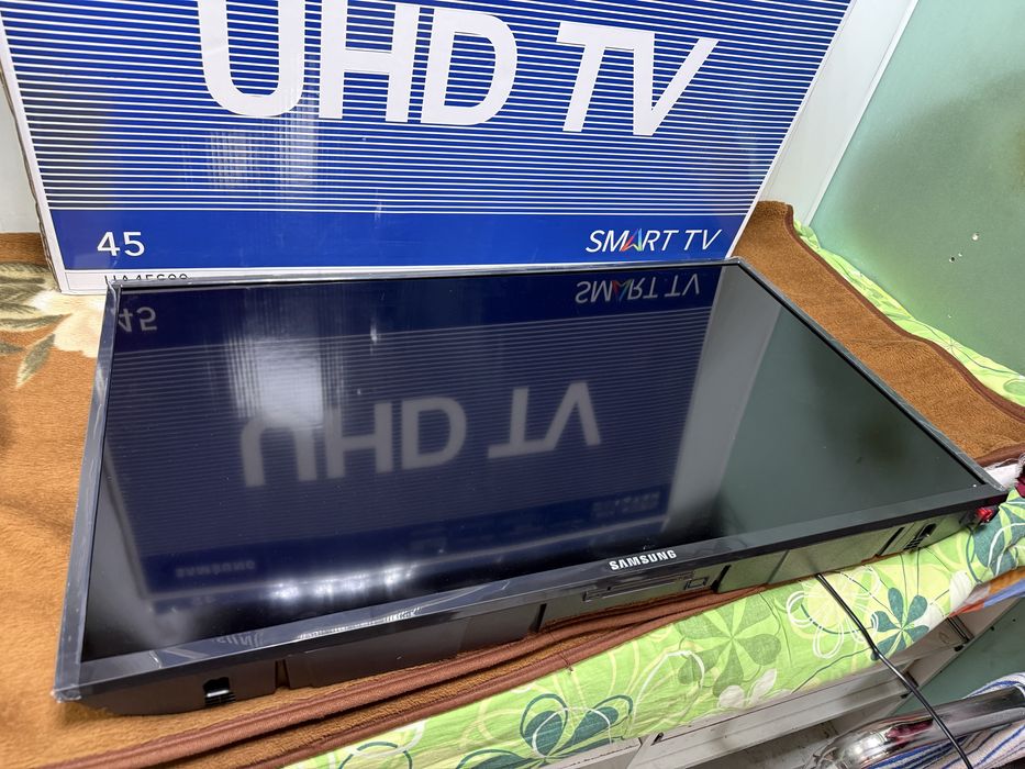 Samsung Smart TV 4K 45"