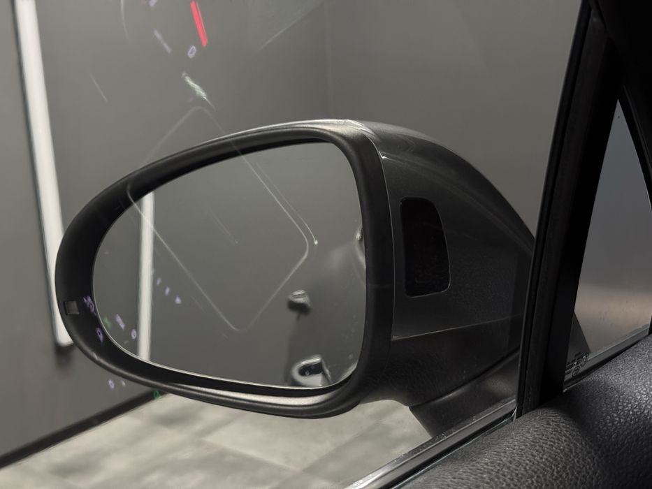 Продам Volkswagen Touareg 3.6 FSI V6 2017