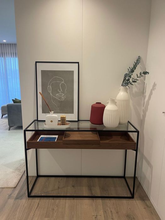 Consola Hartley Area