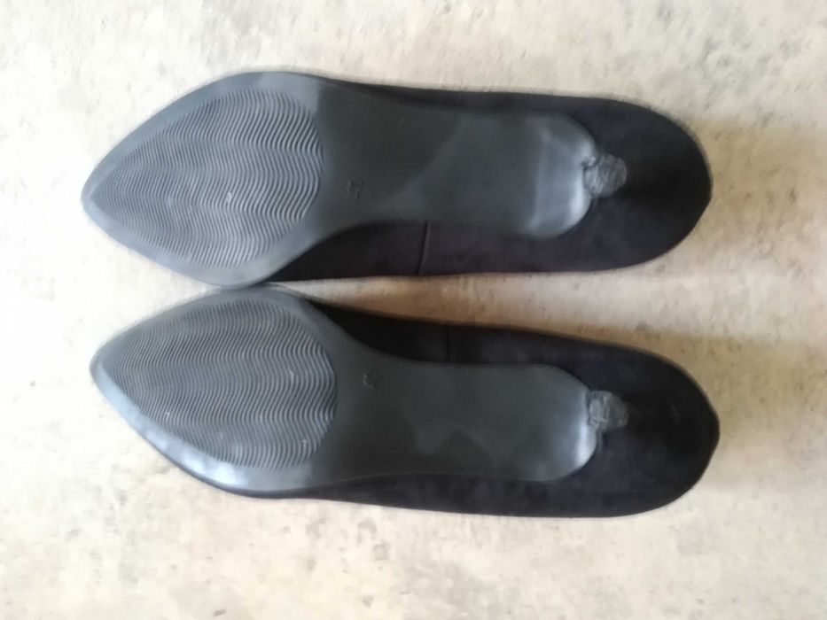 Sapatos Camurça Pretos Yessica Nº 40 Salto de 6cm